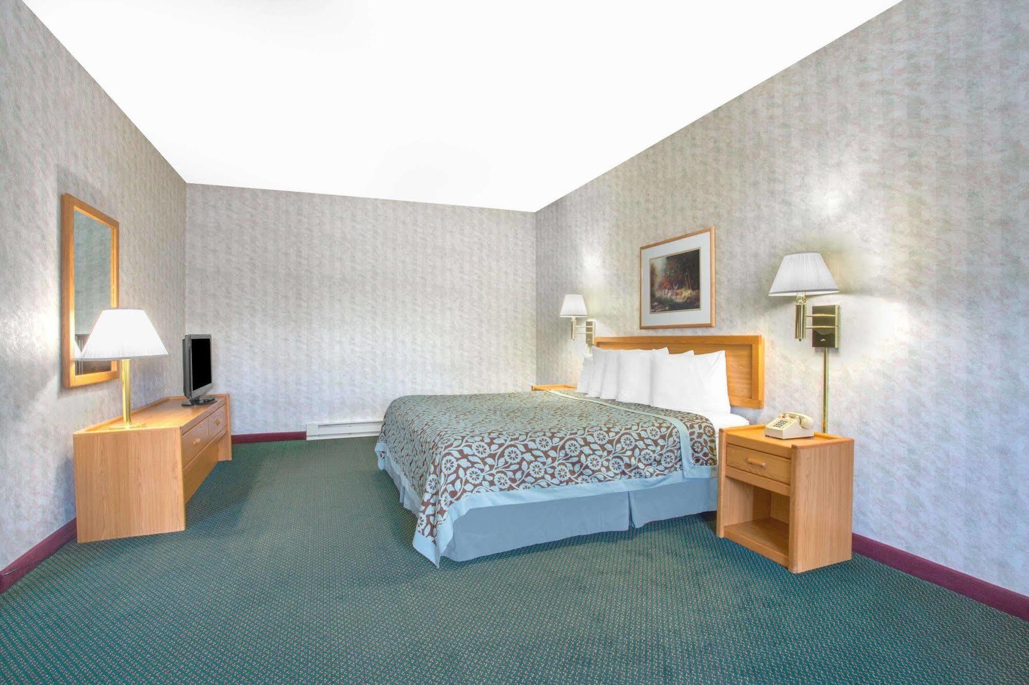 West Yellowstone Hotel